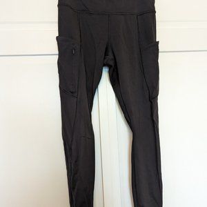 Athleta leggings with pocket black